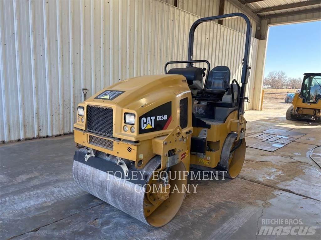 CAT CB24B Уплътнители за почва
