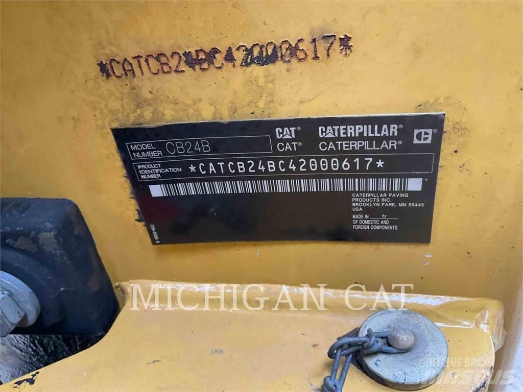CAT CB24B Еднобарабанни ролки
