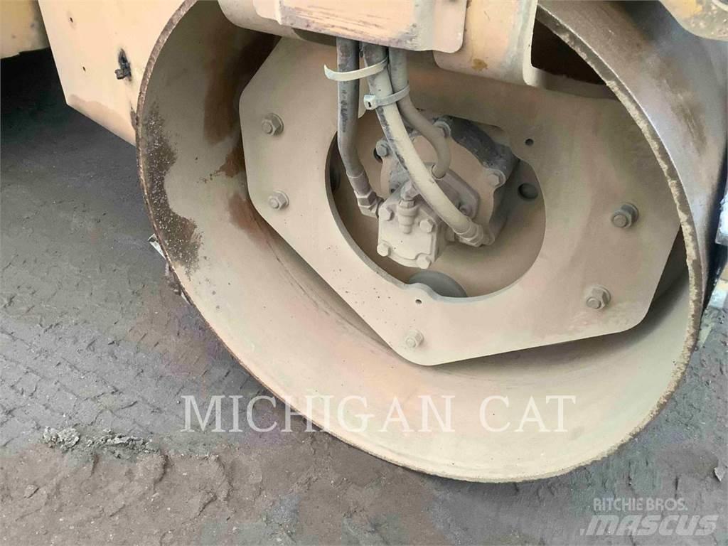 CAT CB24B Двойни барабанни ролки
