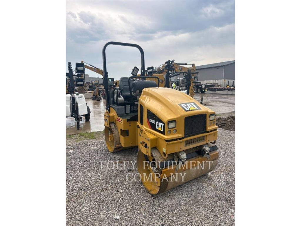 CAT CB24B Уплътнители за почва
