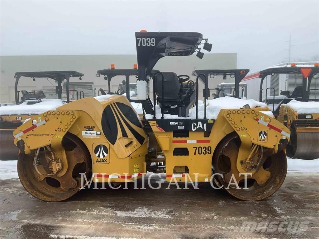 CAT CB54 XW Двойни барабанни ролки
