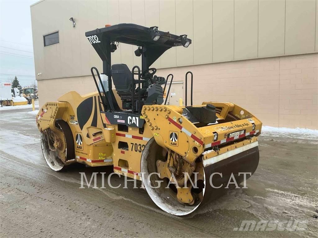 CAT CB54 XW Двойни барабанни ролки
