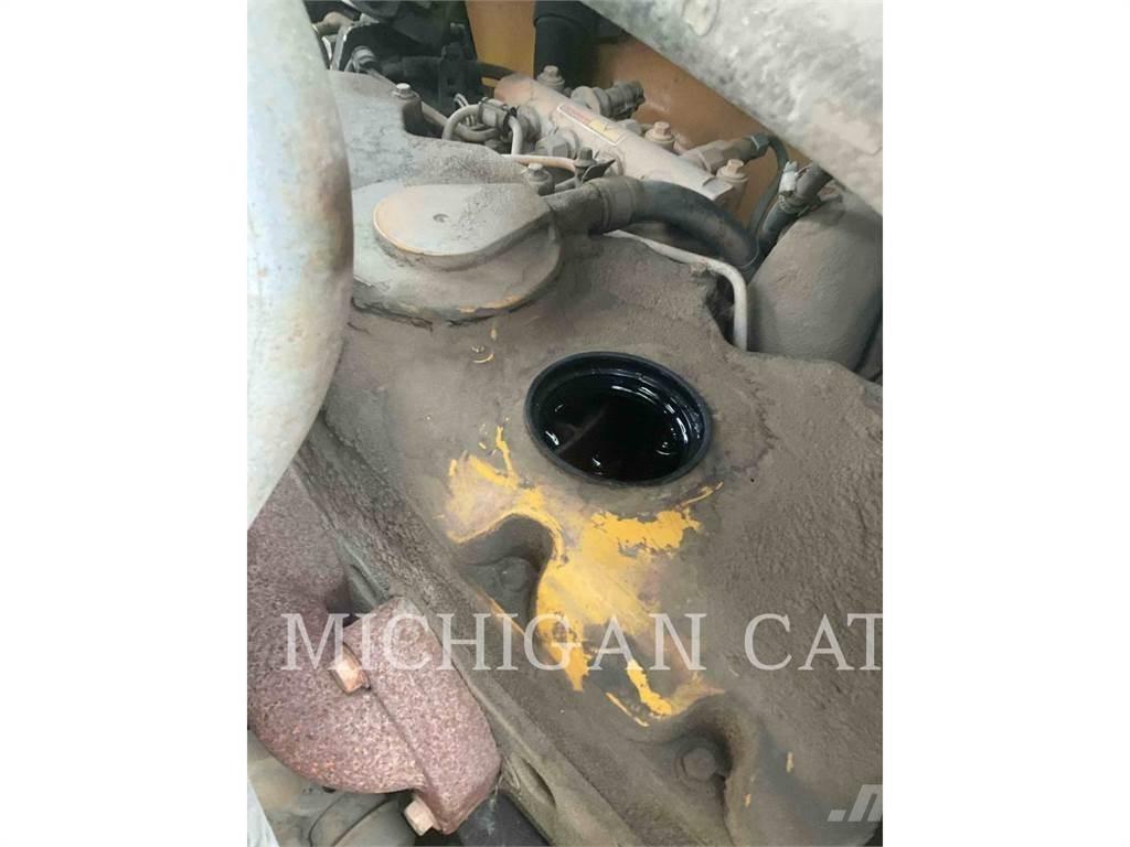 CAT CB54 XW Двойни барабанни ролки
