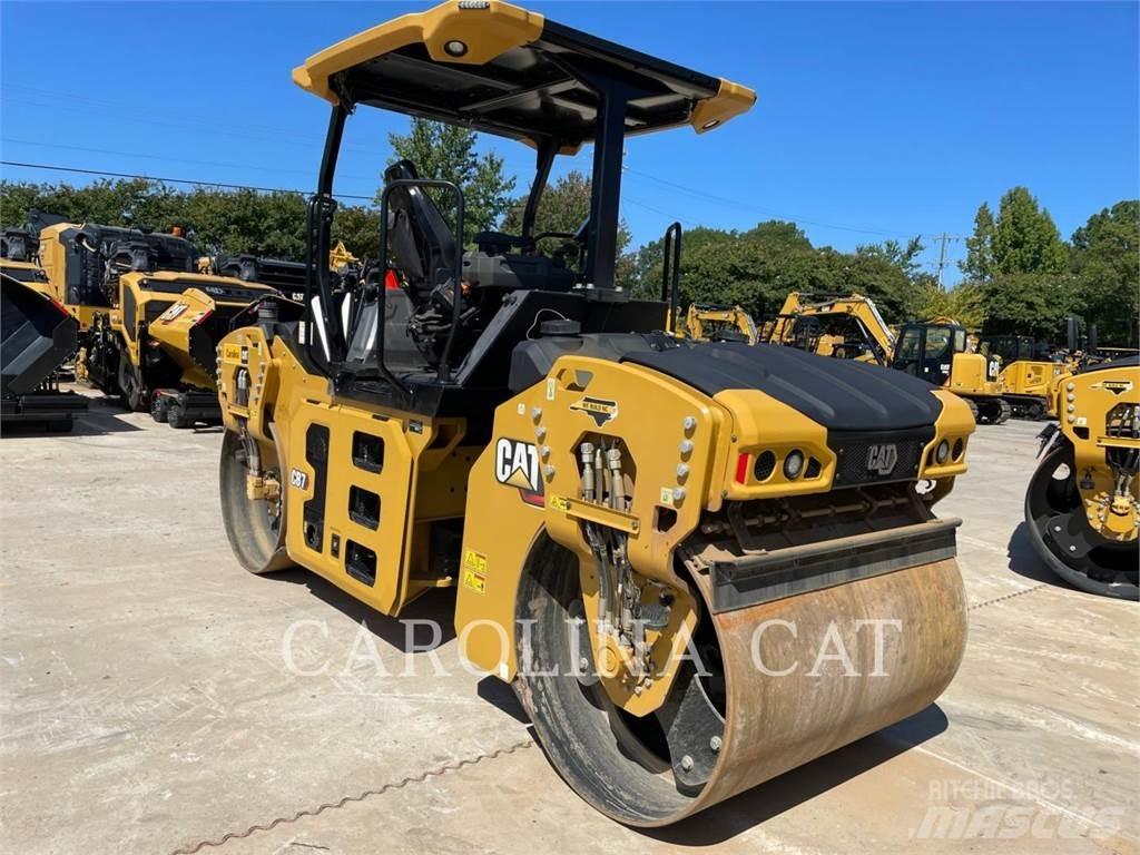 CAT CB7 Машини за асфалт