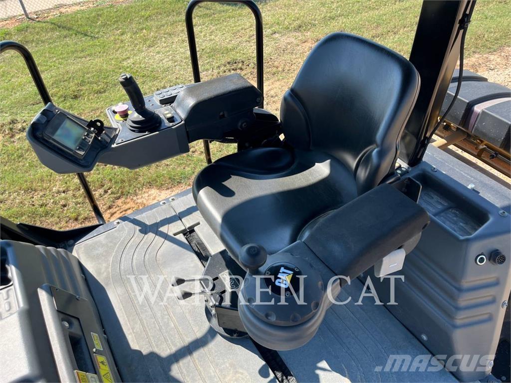 CAT CB8 Уплътнители за почва
