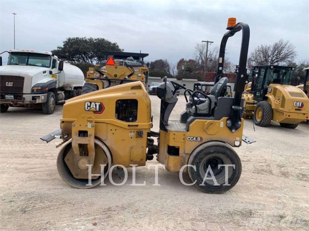 CAT CC4.0 Телескопични товарачи