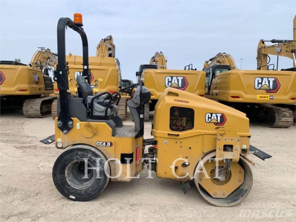 CAT CC4.0 Телескопични товарачи