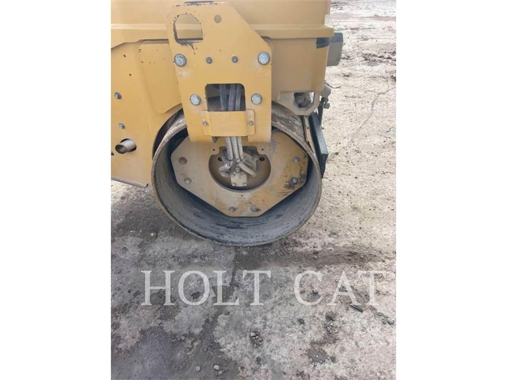 CAT CC4.0 Колесни булдозери
