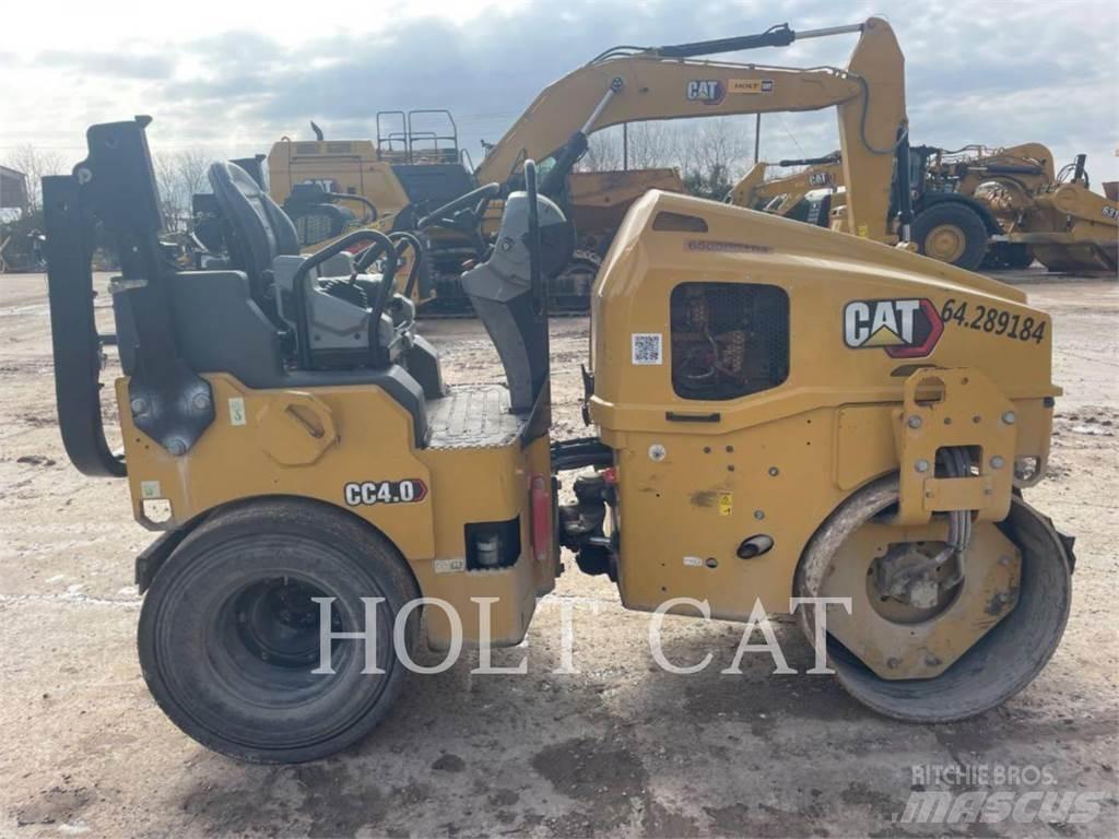 CAT CC4.0 Колесни булдозери
