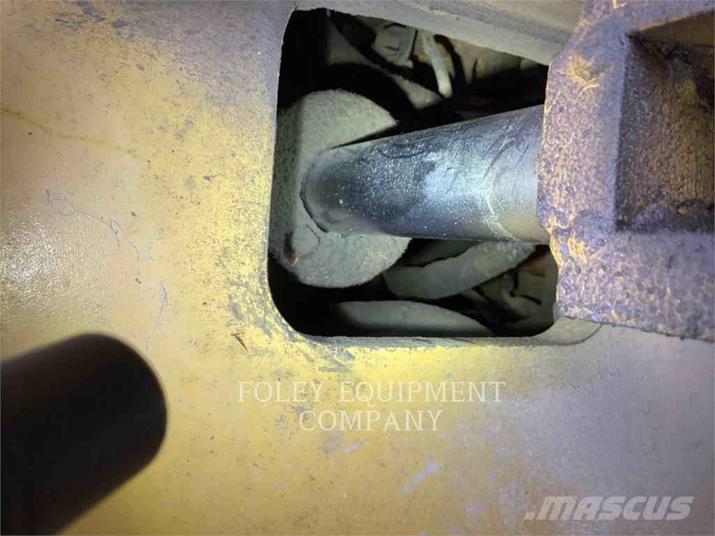 CAT CP563D Еднобарабанни ролки
