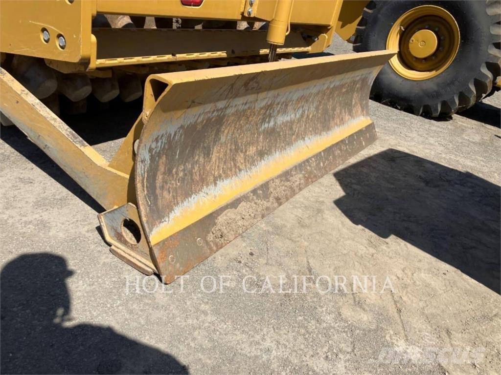 CAT CP56B Еднобарабанни ролки
