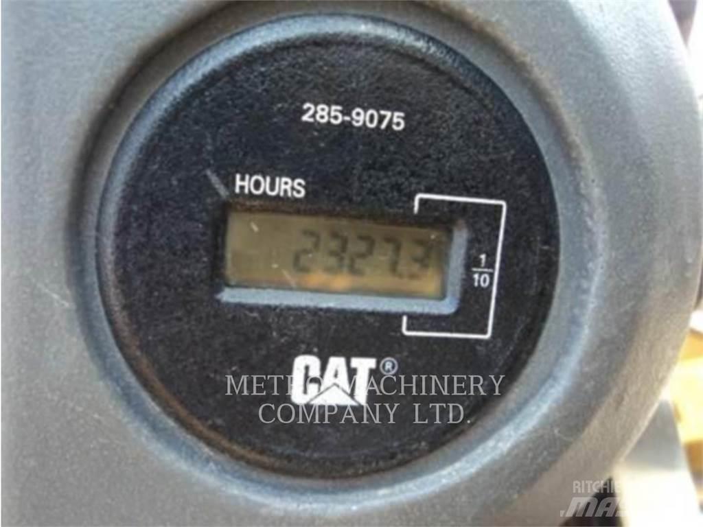 CAT CS-533E Еднобарабанни ролки
