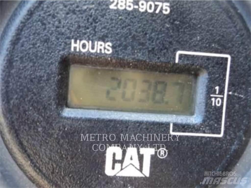 CAT CS-533E Еднобарабанни ролки
