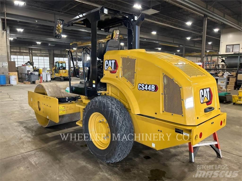 CAT CS44B Еднобарабанни ролки
