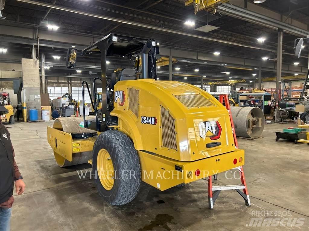 CAT CS44B Еднобарабанни ролки
