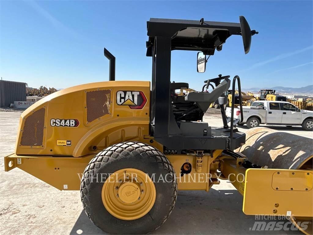 CAT CS44B Еднобарабанни ролки
