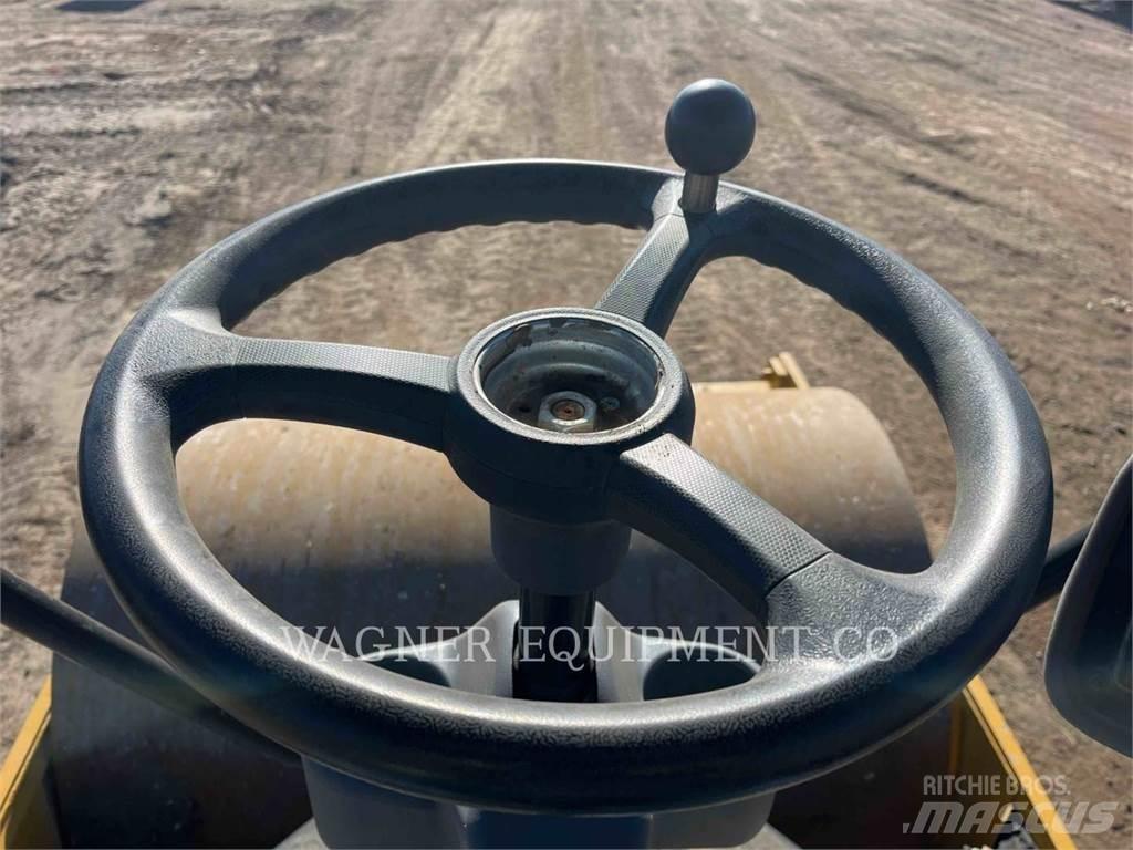 CAT CS44B Уплътнители за почва
