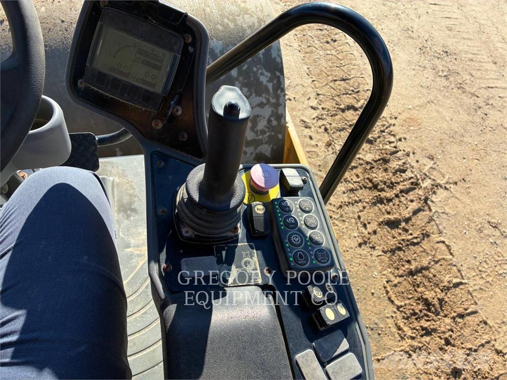 CAT CS54B Еднобарабанни ролки
