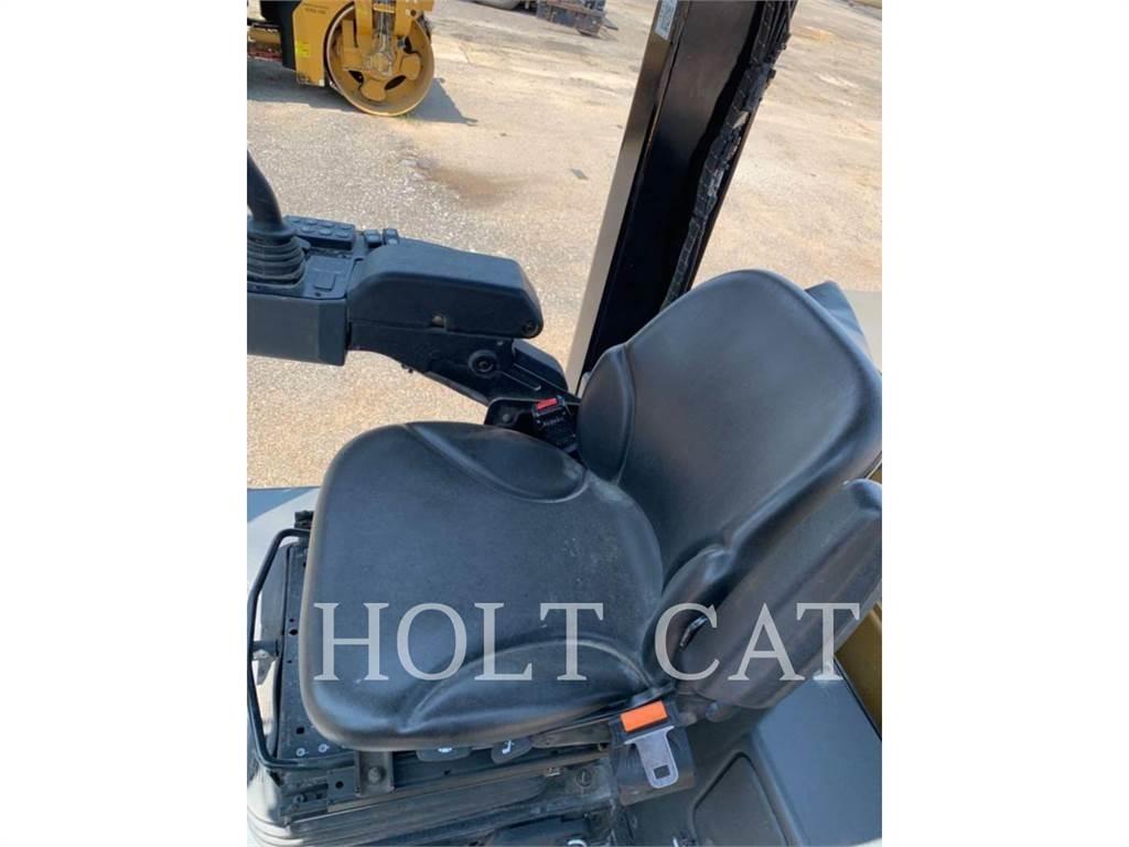 CAT CS64B Еднобарабанни ролки
