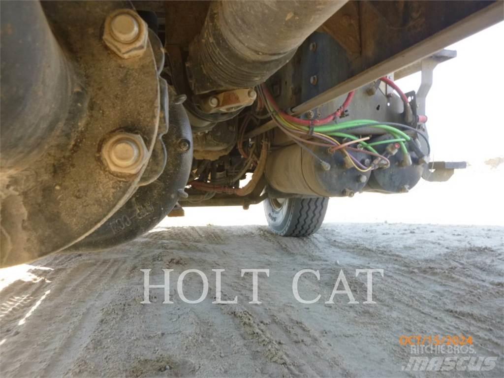 CAT CT660S SBA 6X4 Цистерна