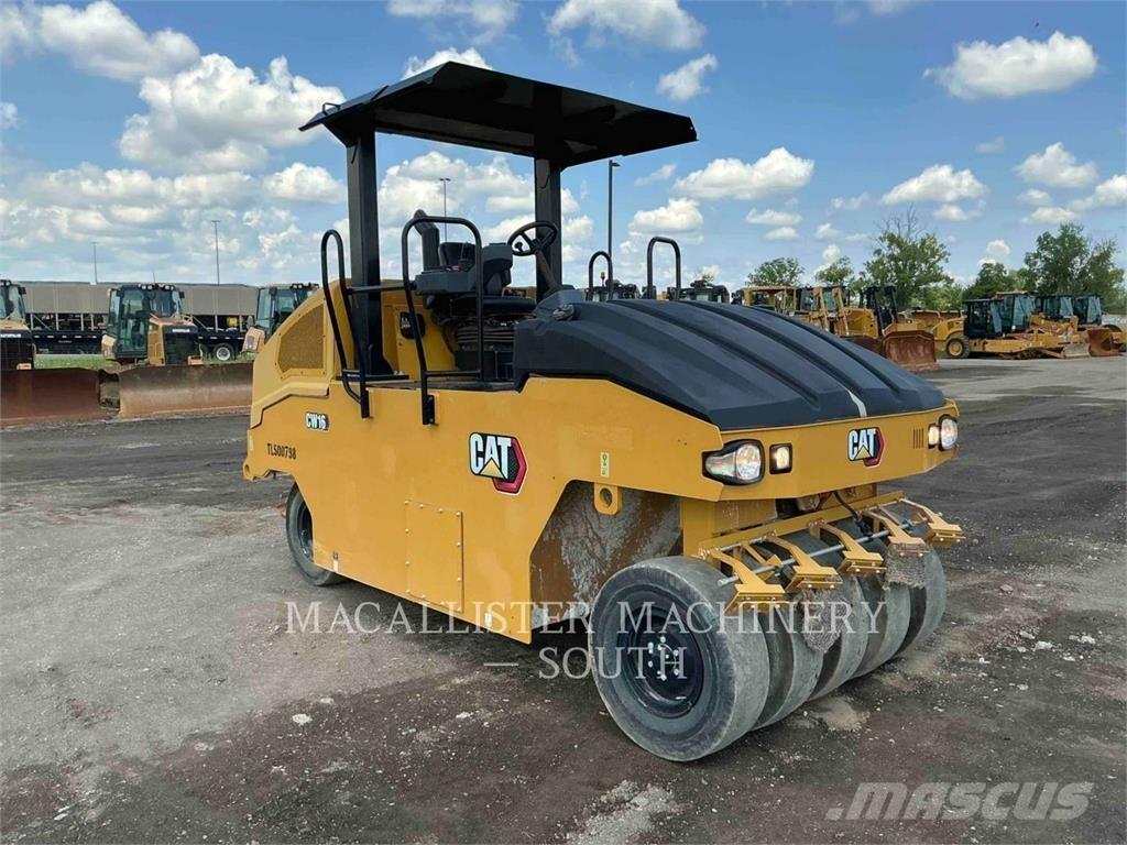 CAT CW16 Пневматични гумени  ролки
