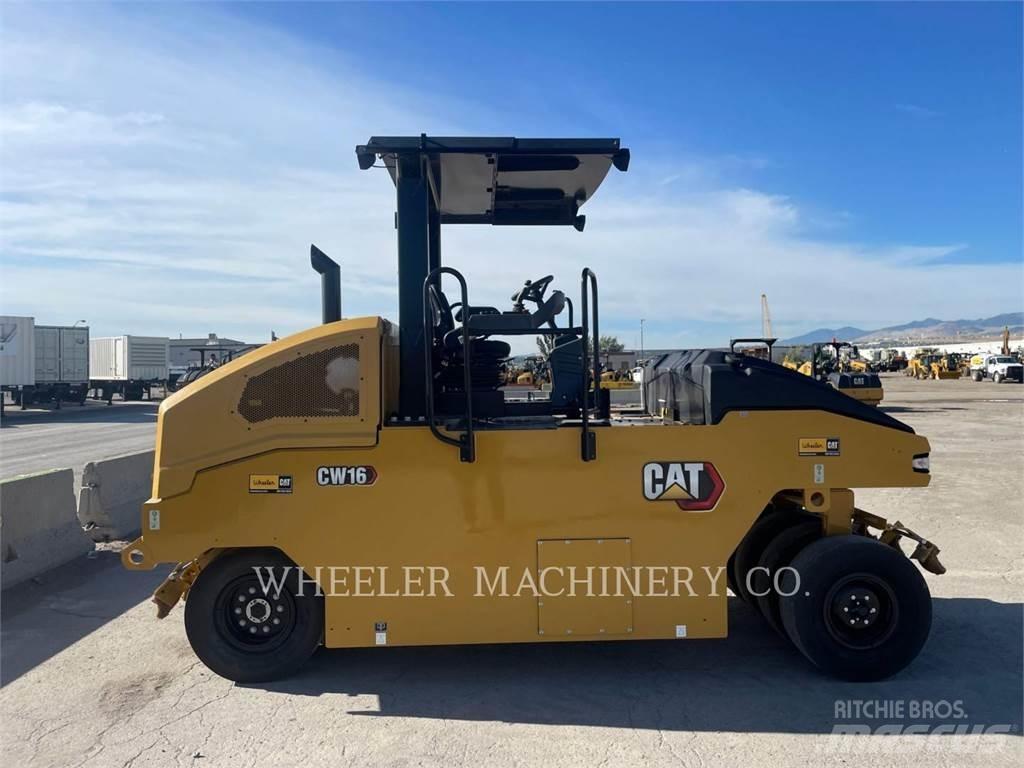 CAT CW16 Пневматични гумени  ролки
