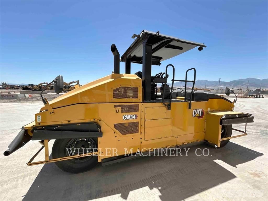 CAT CW34 Пневматични гумени  ролки
