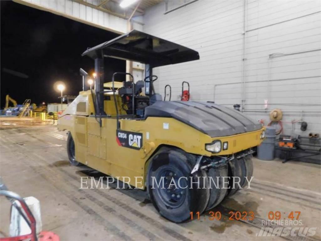 CAT CW34 Пневматични гумени  ролки
