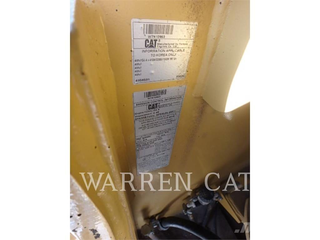 CAT CW34 Машини за асфалт