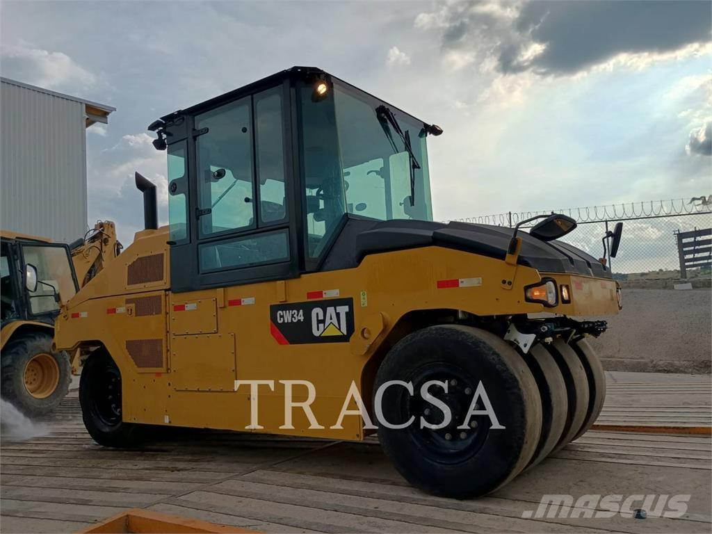 CAT CW34LRC Пневматични гумени  ролки
