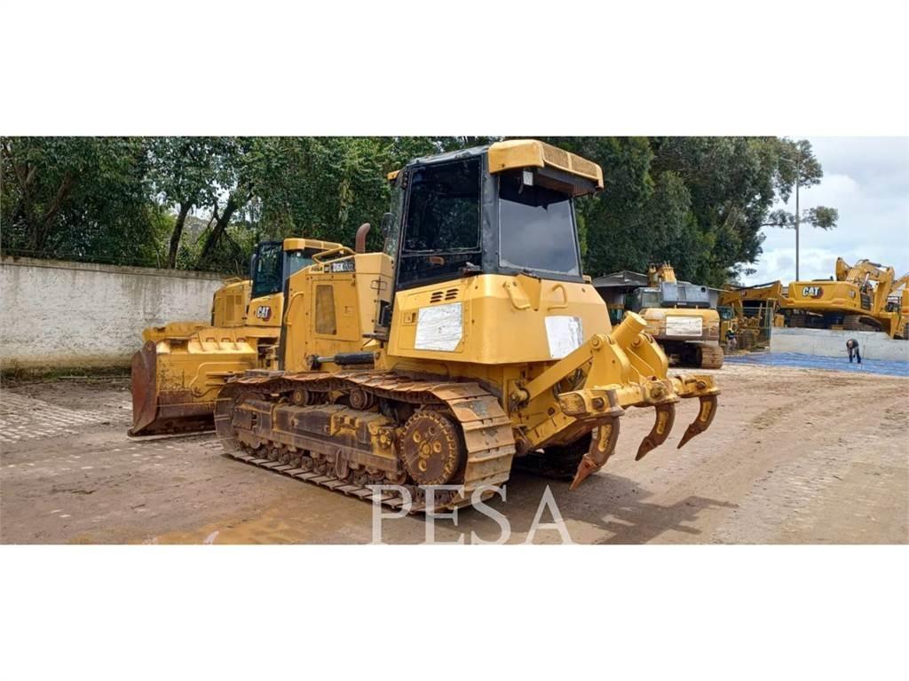 CAT D 6 K2 Верижни булдозери

