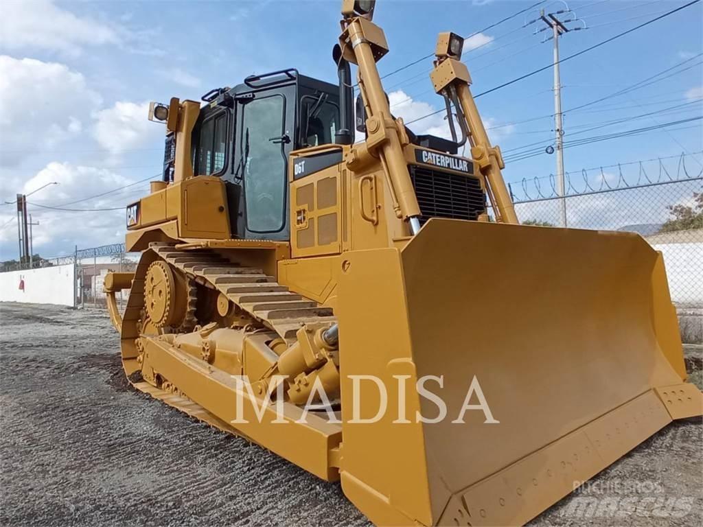 CAT D 6 T Верижни булдозери
