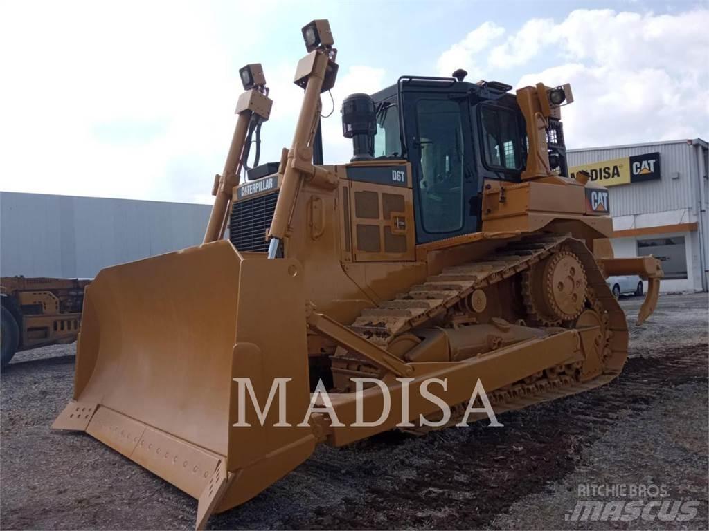 CAT D 6 T Верижни булдозери
