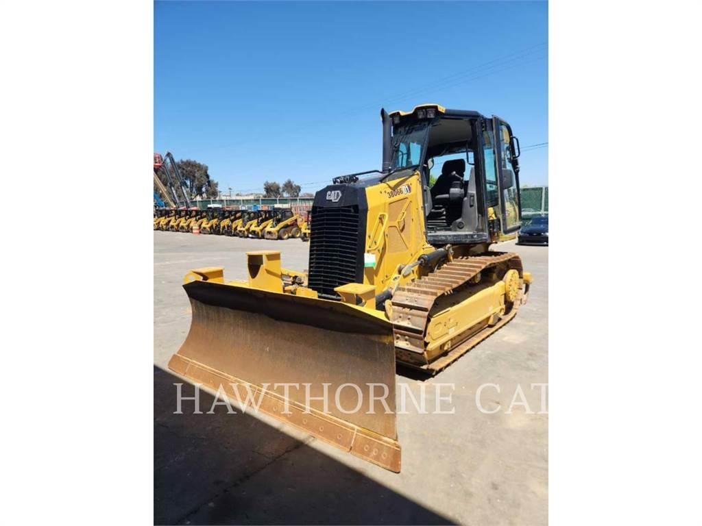 CAT D1 Верижни булдозери
