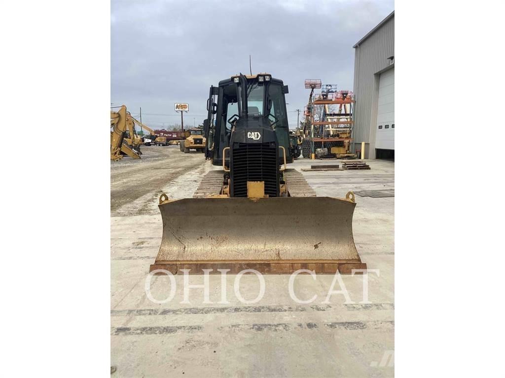 CAT D1 XL Верижни булдозери
