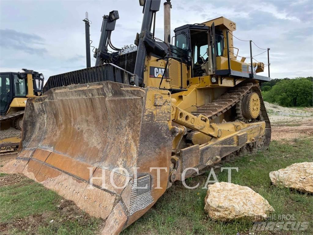 CAT D10N Верижни булдозери
