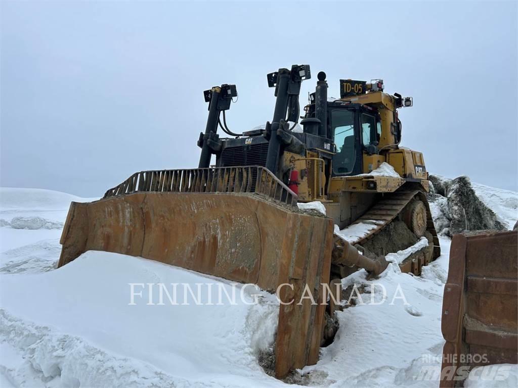 CAT D10T Верижни булдозери
