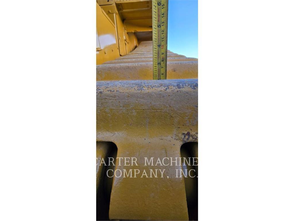 CAT D10T Верижни булдозери
