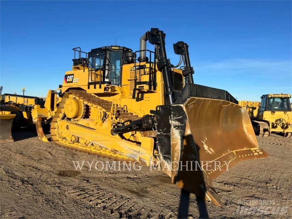 CAT D10T2 Верижни булдозери
