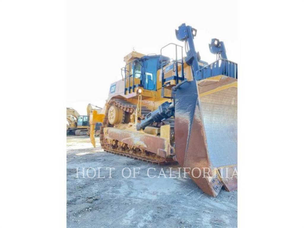 CAT D10T2 Верижни булдозери
