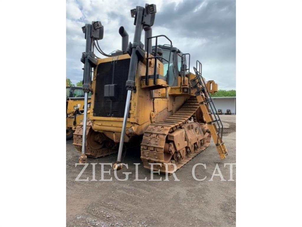 CAT D10T2 Верижни булдозери
