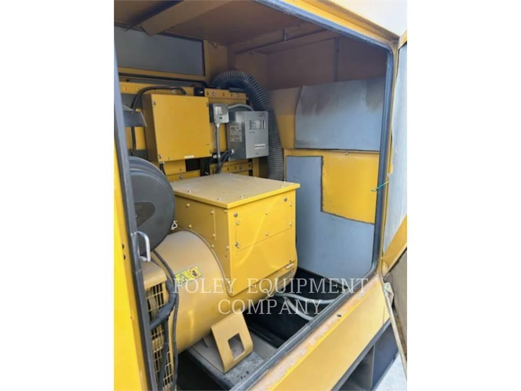CAT D150-8 Дизелови генератори
