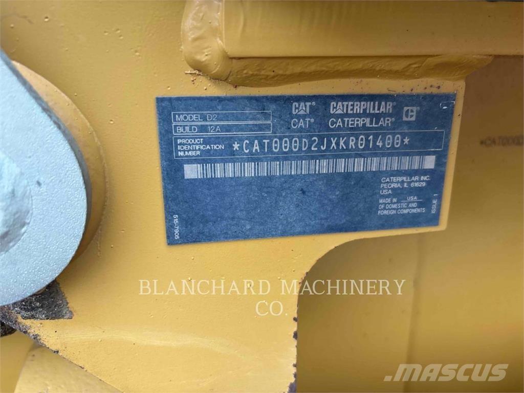 CAT D2 LGP Верижни булдозери
