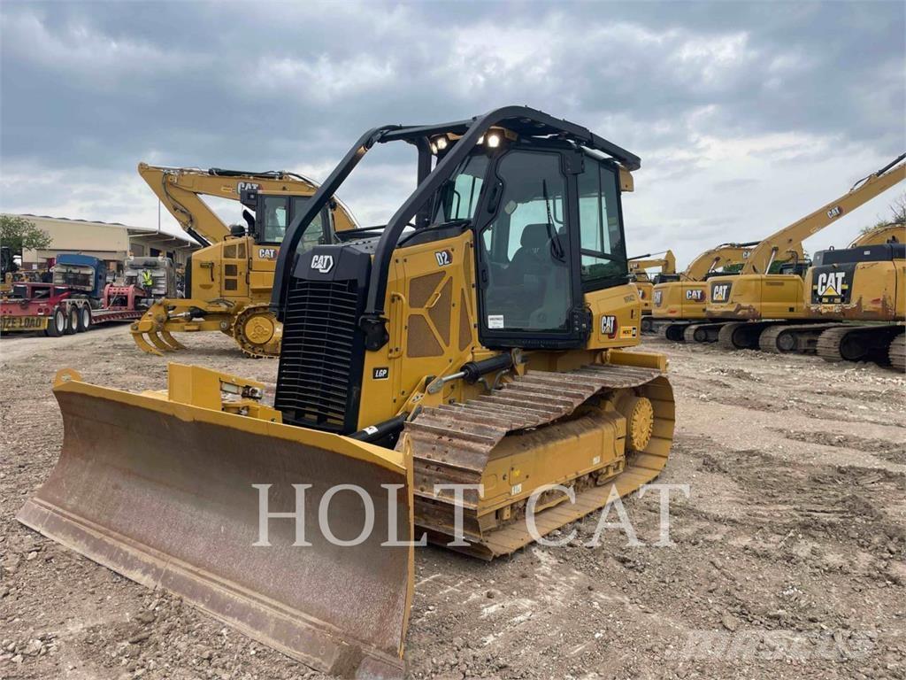 CAT D2 LGPCAB Верижни булдозери

