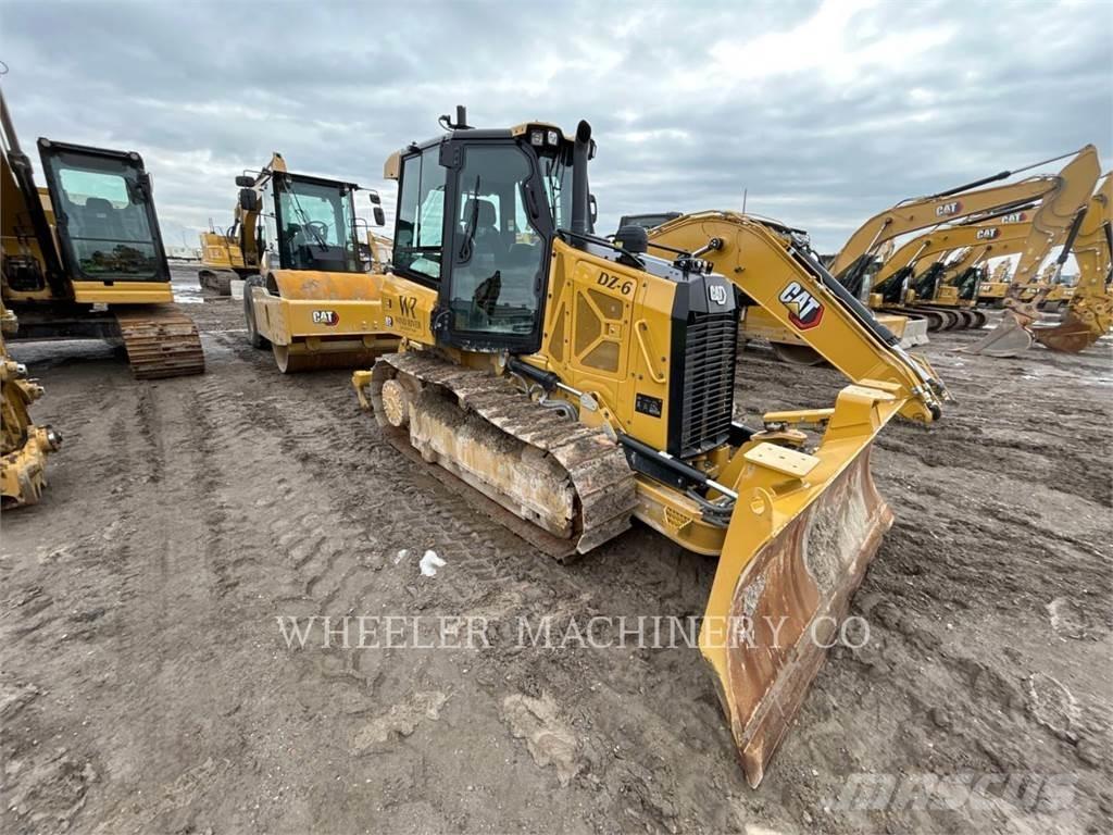 CAT D2 XL Верижни булдозери
