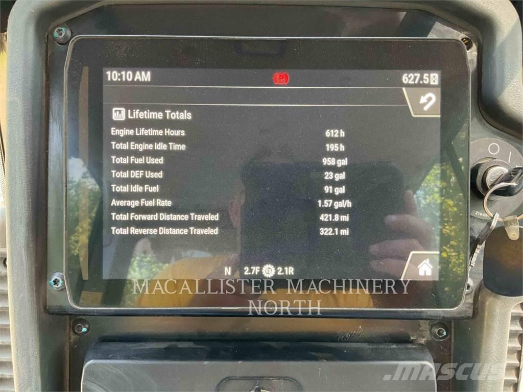 CAT D2 XL AZ2 Верижни булдозери
