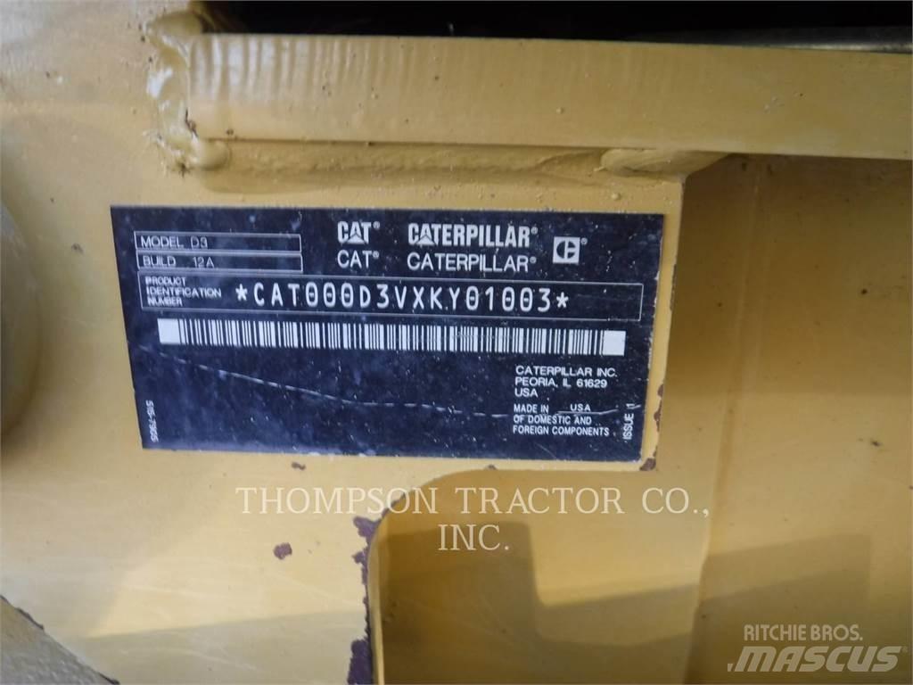 CAT D3 Верижни булдозери
