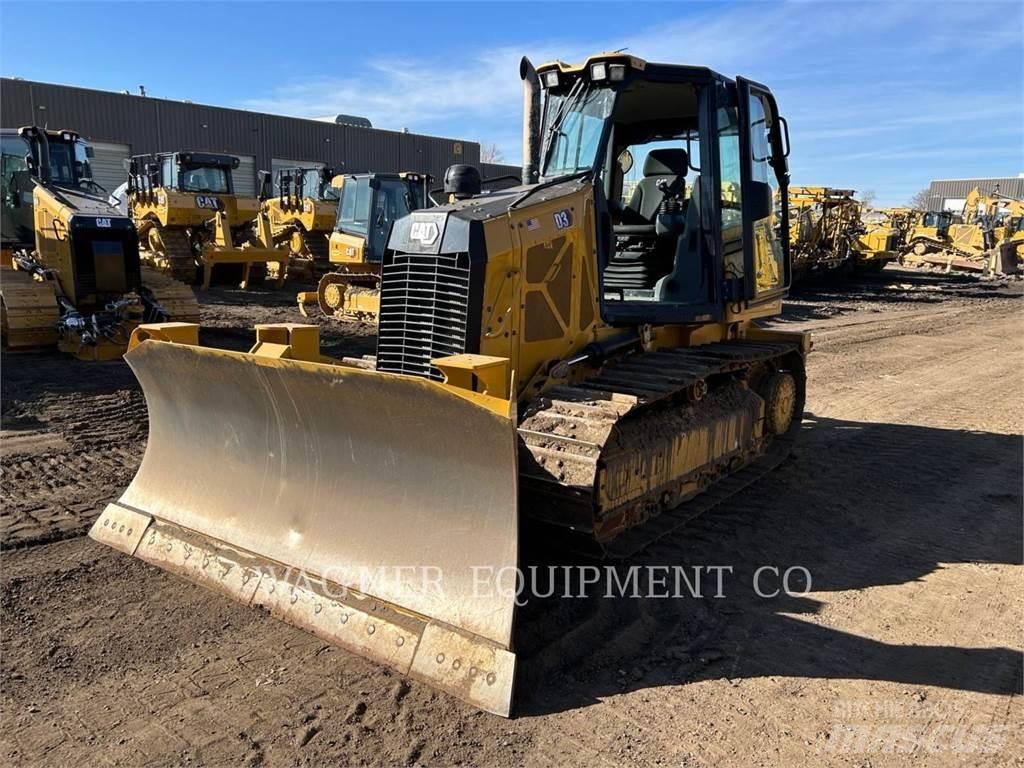 CAT D3 Верижни булдозери
