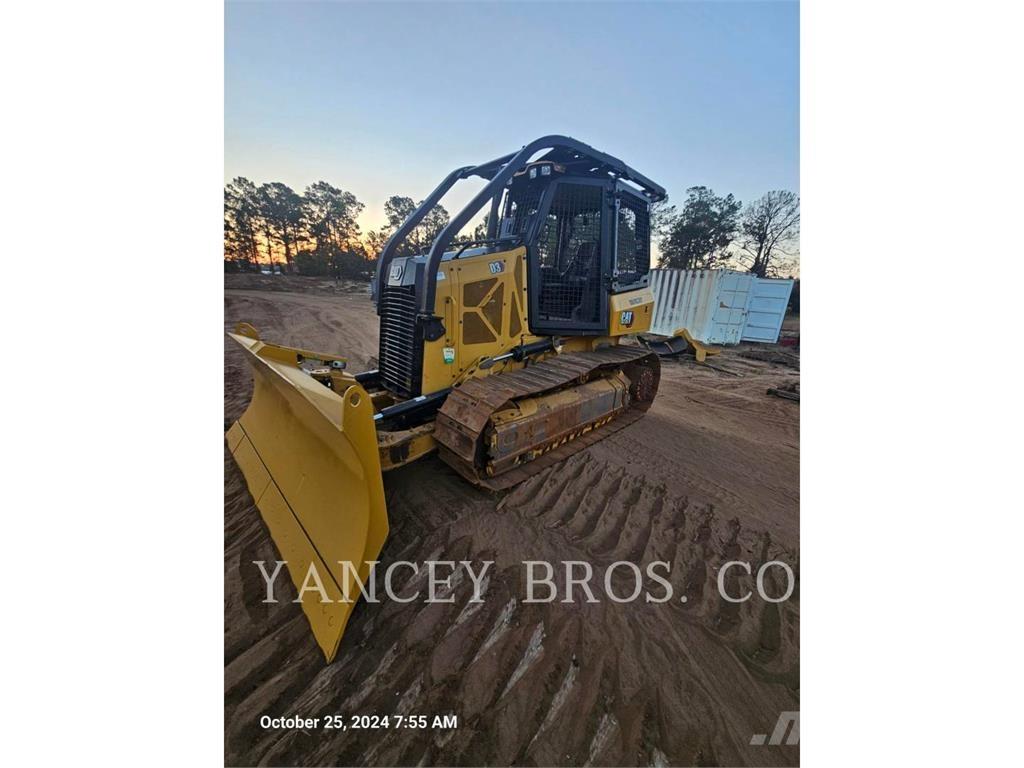 CAT D3 Верижни булдозери
