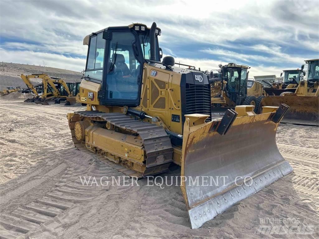 CAT D3 Верижни булдозери

